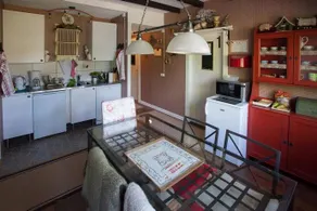 Box Bed and Breakfast - Image 2