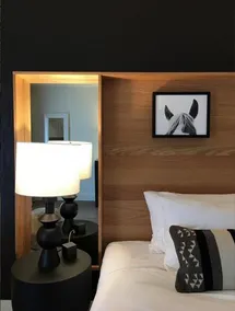 Continuum Hotel - Image 2