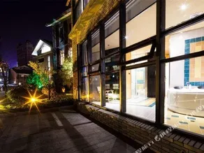 Nagoya Designer Hotel - Image 5