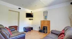 Enfield House - Image 2