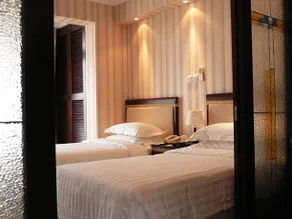 Leading Noble Business Hotel - Image 4