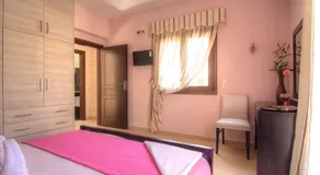 Real Dream Villas, Cretan Gems with SeaViews, By ThinkVilla - Image 4