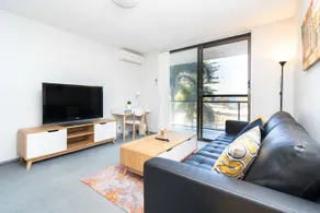 Convenient Apartment Living with Sunset Views - Image 1