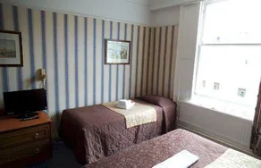 Redcar Hotel - Image 4