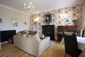 The Glen House Country Accommodation - Image 3