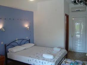Mirsini Rooms - Image 5