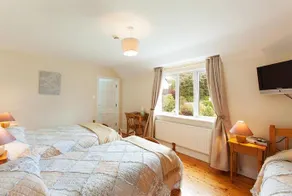 Barnawee Bridge Bed & Breakfast - Image 2