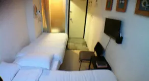 Alhambra Guest House - Image 4