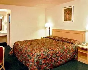 Valley Inn - Image 3