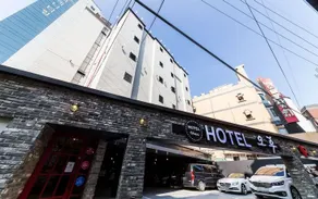Hotel Ohoo - Image 1