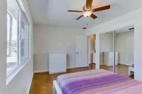 Contemporary Sunset Cliffs Beach Cottage - Image 5