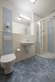 Hotel Blue Garni - Image 3