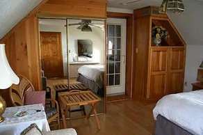 Broecheler Inn - Image 2