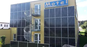Motel Am Highway - Image 3