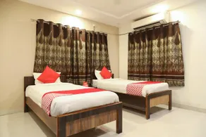 OYO 23541 Vijay Shanta Hospitality - Image 5