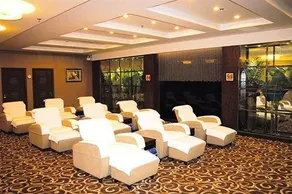Junhui Jianguo Hotel - Image 3