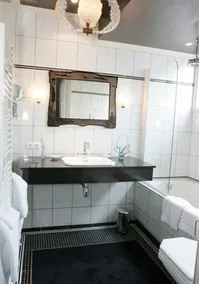 Hotel Loetje - Image 4