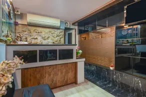 Hotel Golden Palace by OYO Rooms - Image 2