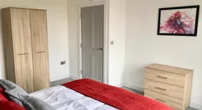 Impressive newly built apartment - Image 5