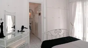 Sue's Apartment - Image 4