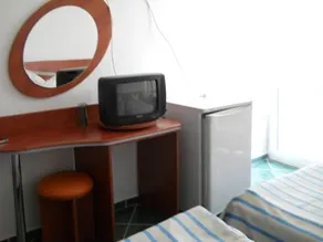 Hotel Topaz - Image 3