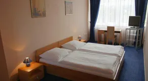 Hotel Garni Zlin - Image 5