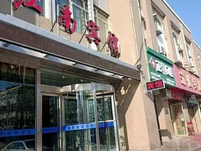 Jiangnan Hotel Xizhou - Yinchuan - Image 2