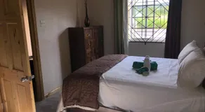 Florence Hall Boulevard Holiday Home - Image 2