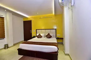Hotel D2M - Image 2