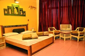 Hotel The Queen By Vivo Hotels - Image 2