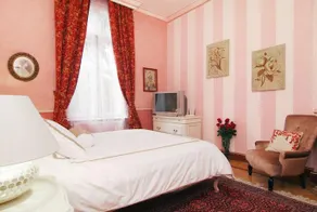 Danube Apartments - Image 5