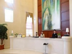 Yi Li Ao Si Te Hotel - Image 2
