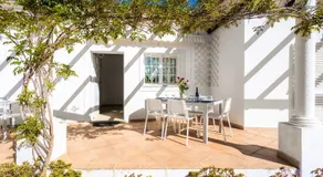Exclusive Villa Toulouse with pool in Falesia Algarve - Image 3
