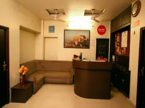OYO Rooms Umed Club Road Rai Ka Bagh - Image 3