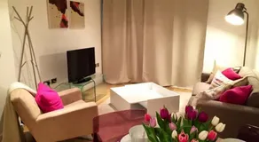 2 Bed Apartment Stratford Sk - Image 2