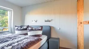 Holiday home in the Limbachtal valley with a large balcony, terrace, fireplace and private garden. - Image 2