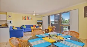 Sorrento Seaside Holiday Apartments - Image 2