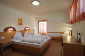 Grossarzbachhof - Image 4