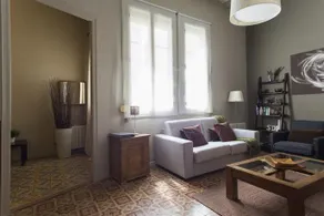 Friendly Rentals Gaudi - Image 4
