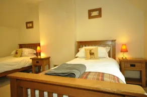 High Park Lodge - Image 2