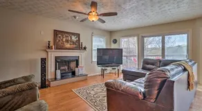 Lakefront Eatonton House w/ Dock Near Boat Ramp - Image 4