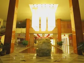 XINLONGMEN FENGLV HOT SPRING HOTEL - Image 2