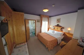 Family Hotel Primavera - Image 2