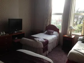 Ashton Lodge Guest House - Image 5