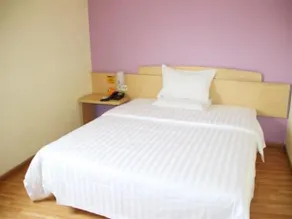 7 Days Premium Chongqing Longtou Temple North Railway Station Hotel - Image 4
