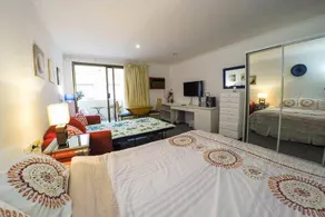 Budget Waterside Holiday - Image 3