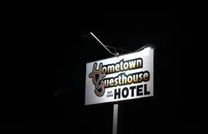 Hometown Guesthouse - Image 1