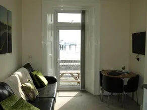 Kensington Court Holiday Apartments - Image 3