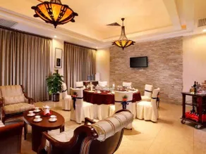 Timton Jianguo Hotel Sanya - Image 3