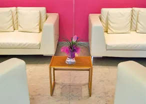 Renzo Hotel - Image 2
